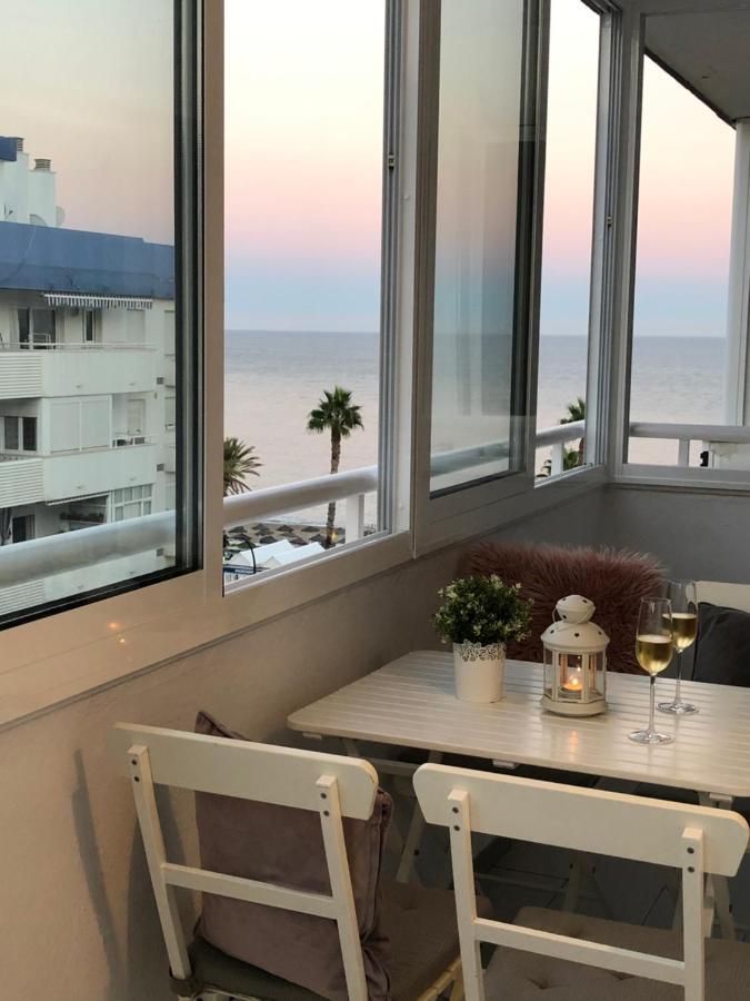 Victoria Luxury Beachfront Apartment In Benalmadena Costa Exterior foto